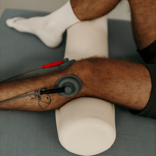 knee-pain-Integrity-Diagnostics-GA-VA-FL-MD-PA-SC-TN-KT